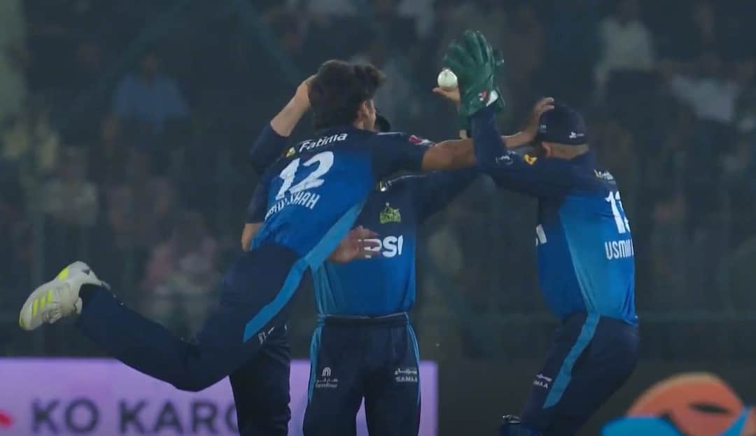 Ubaid Shan punches Usman Khan in PSL 2025