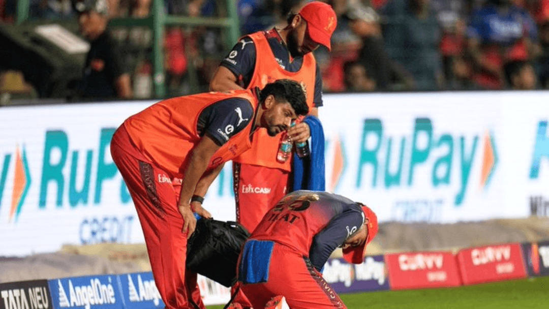 Virat Kohli Finger Injury vs GT