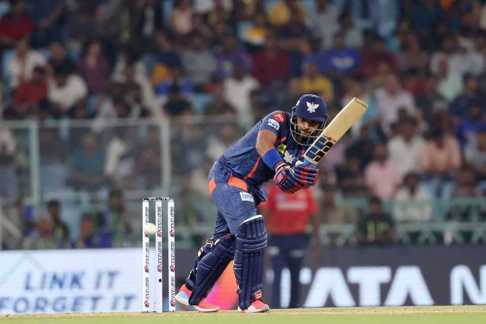 ipl-2025-lucknow-super-giants-vs-punjab-kings-04-25-fantasy-team-featured