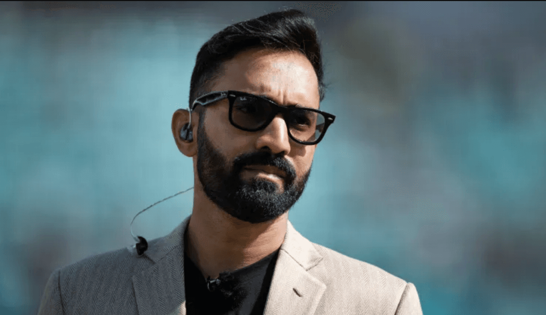 Dinesh Karthik taking us through Lord's