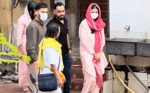 Kohli & Anushka Seek Blessings Post IPL Win