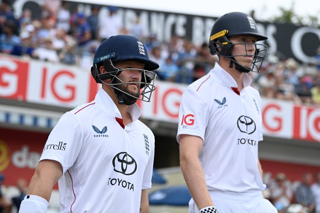 Crawlwy-Duckett added 86 runs in the first session