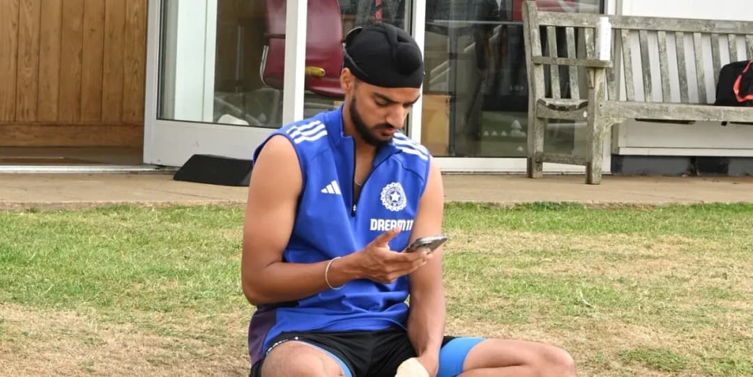 Arshdeep Singh Breaks into Bhangra with ‘Live. Laugh. Love.’ Vibe After India’s Draw