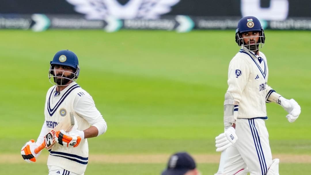 Jadeja and Sundar added 203 runs for the fifth wicket