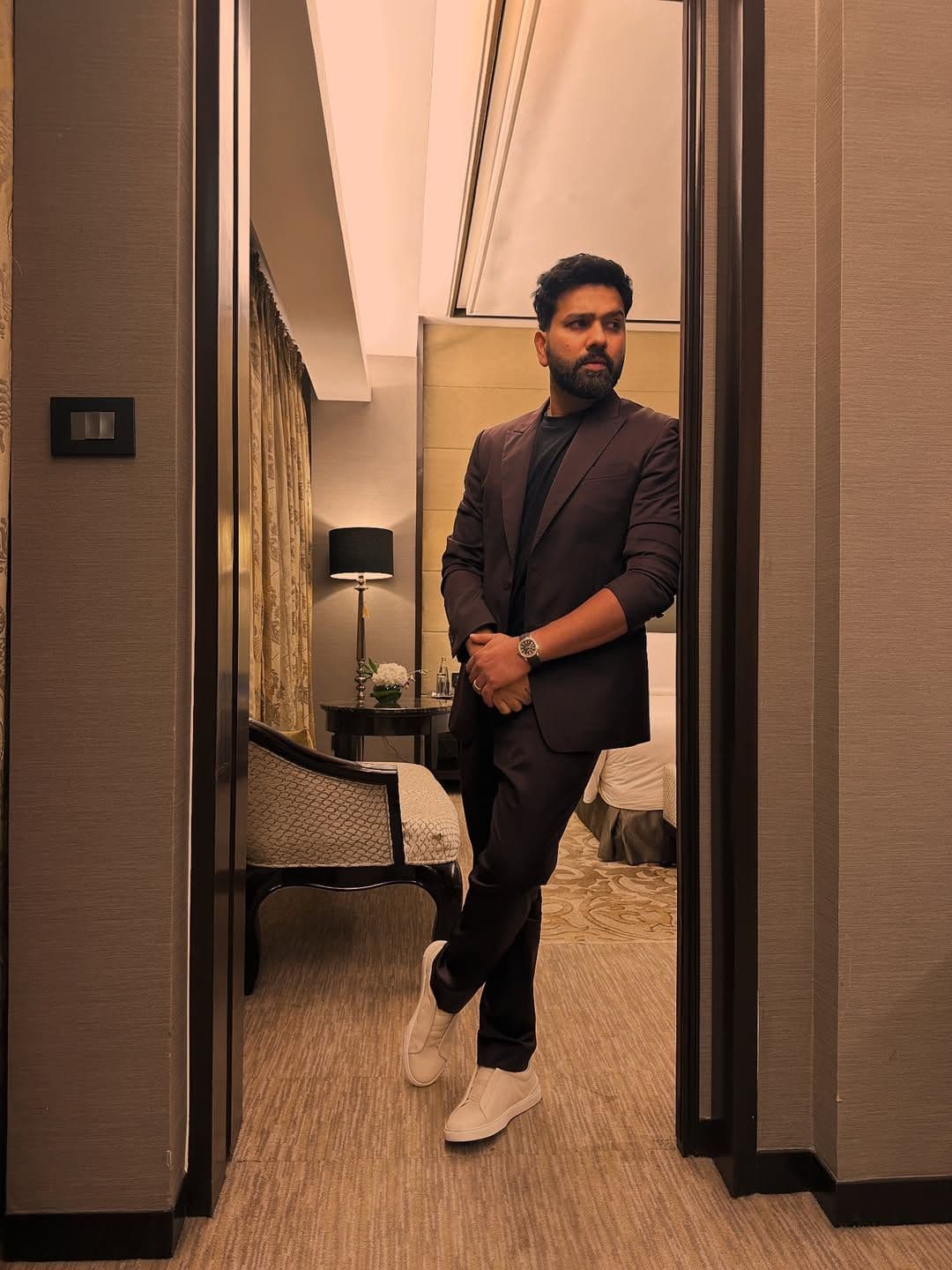 Rohit Sharma Returns Leaner and Stronger at CEAT Awards After Captaincy Snub
