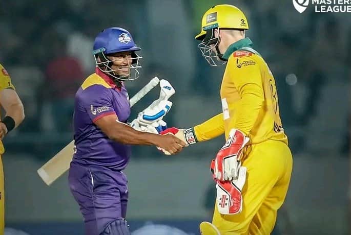 Sri Lana Masters won the match by three wickets